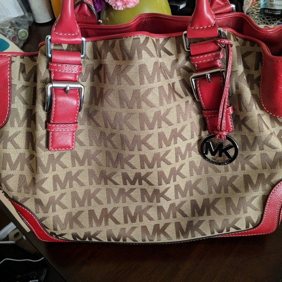 Michael Kors Handbags - Michael kors handbag